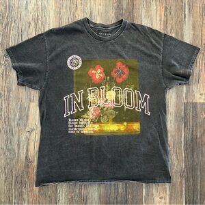 PacSun In Bloom Vintage Wash S/S Graphic Tee Shirt Mens L Washed Black Crew Neck